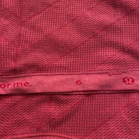 Lululemon pink active tank - Picture 2 of 5
